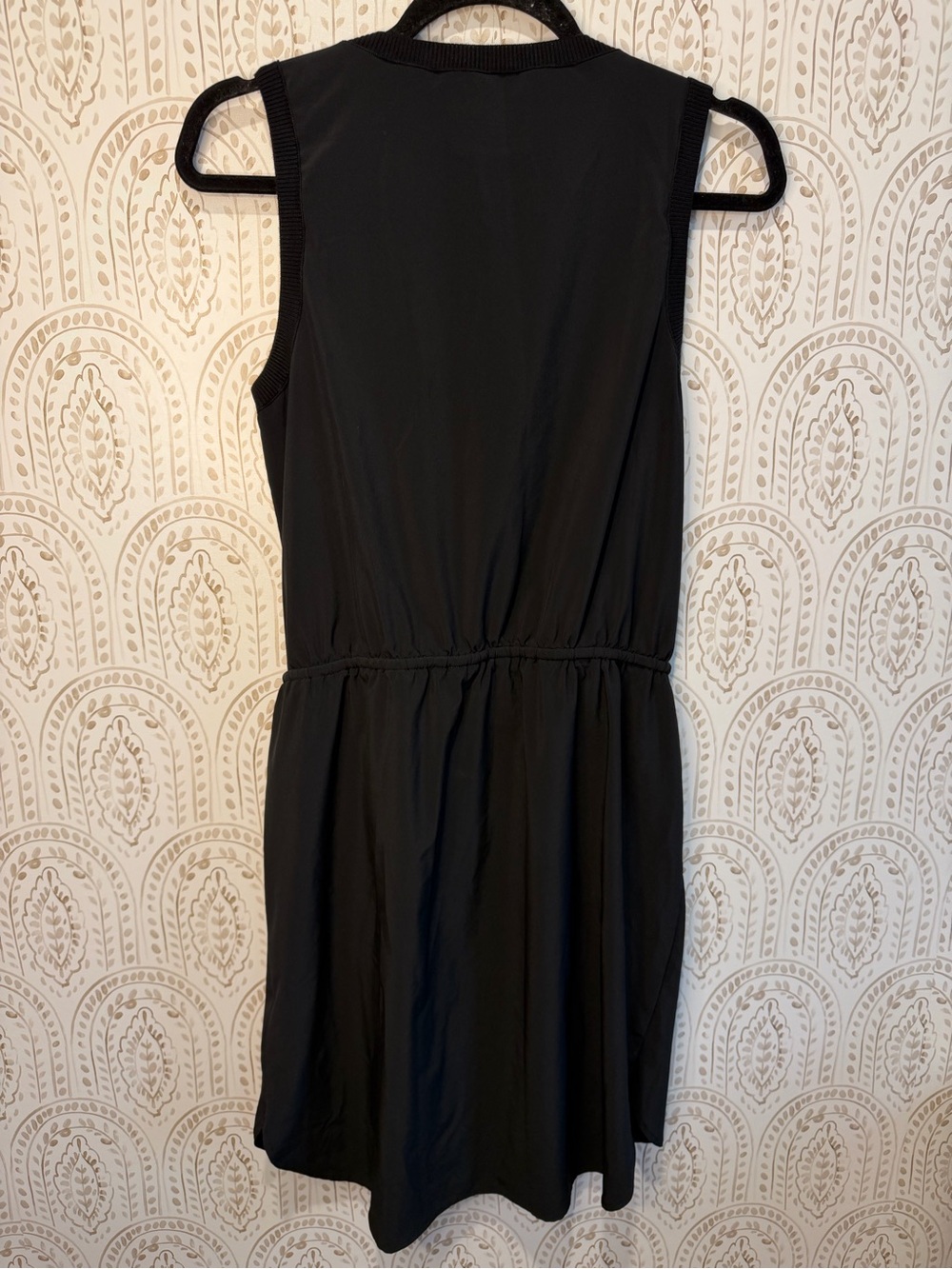 Athleta Rincon Dress Black Size Small Athleisure Cinch Waist Sleeveless - Picture 6 of 8